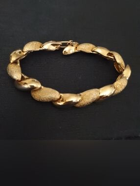 Elegant Gold-Tone Textured Link Bracelet for Women